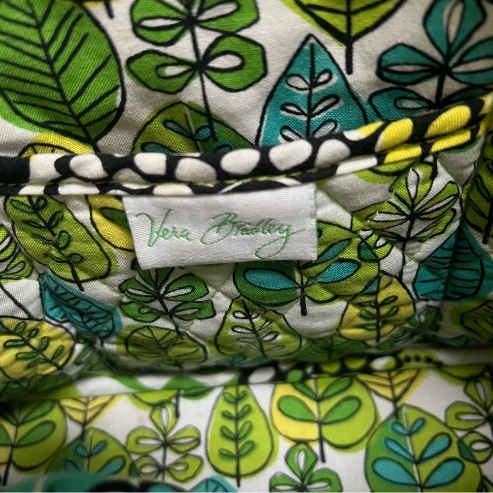 Vera Bradley Little Mandy Bag in Limes Up